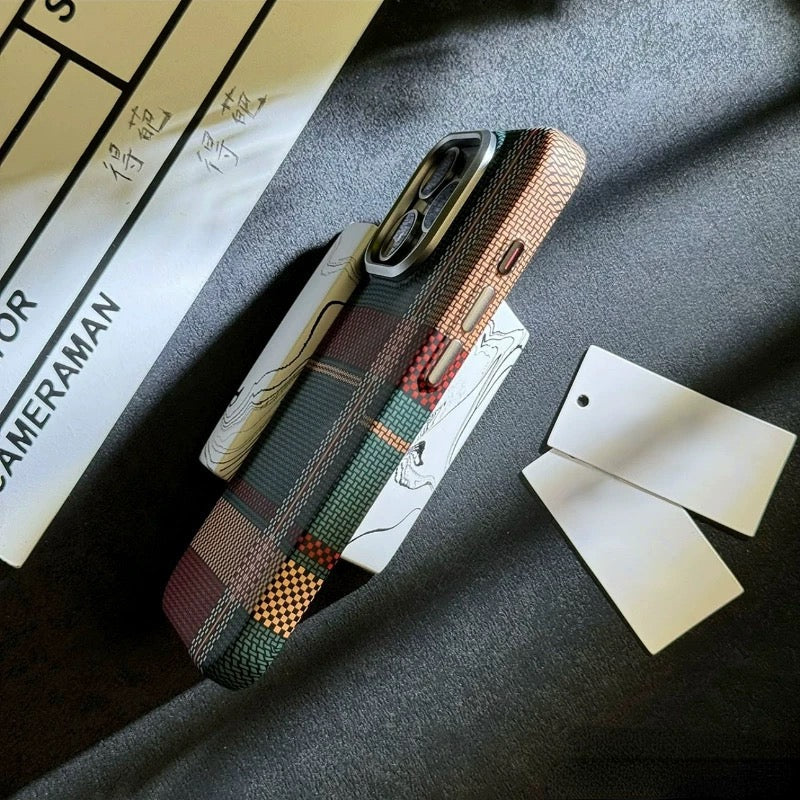 Hard PC Case iPhone Mountain & Stripe Pattern